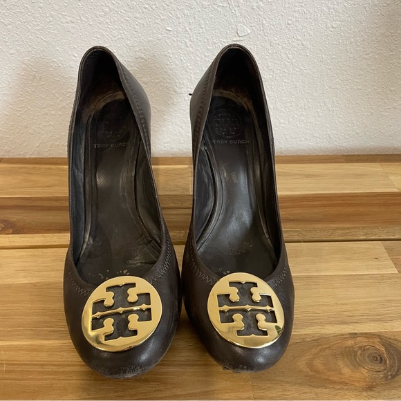 TORY BURCH Sophie Brown Leather Wedge - Picture 1 of 8